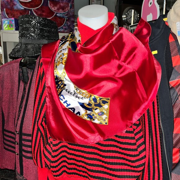 Vintage 1990's Chanel Paris Scarf - Picture 4 of 5